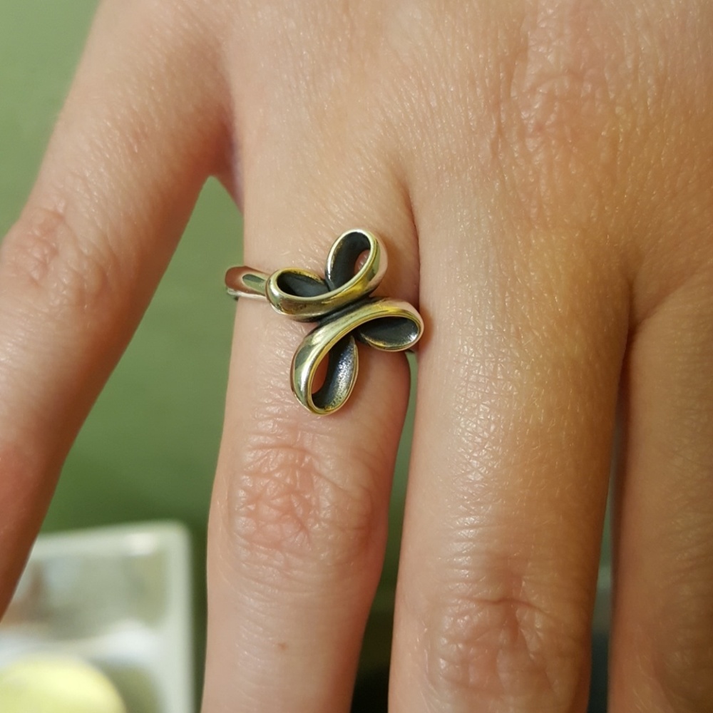 James Avery cross ring